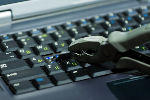 UEFI, SecureBoot, and dual booting Windows 8 and Linux