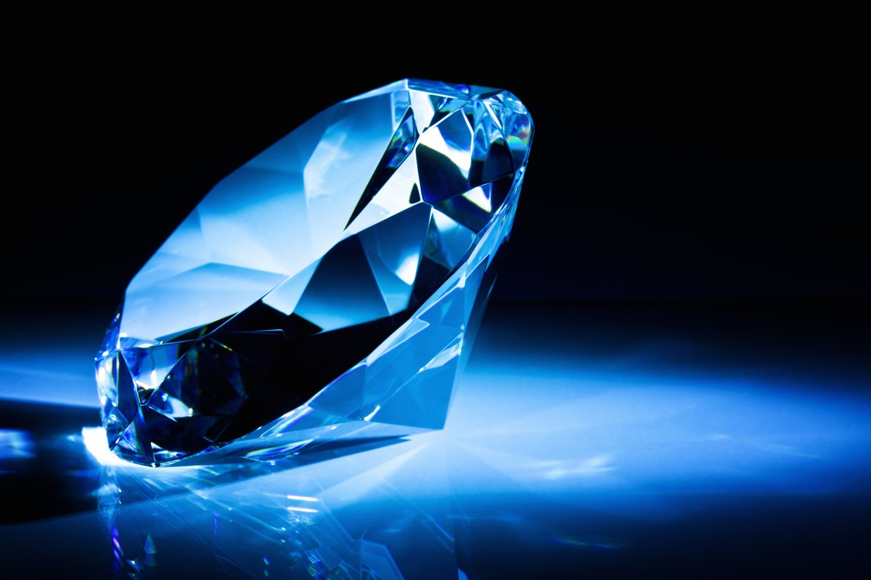 diamond classic cut blue tone