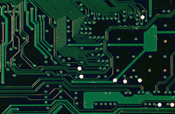 Assessing the security of a portable router: a look inside its hardware