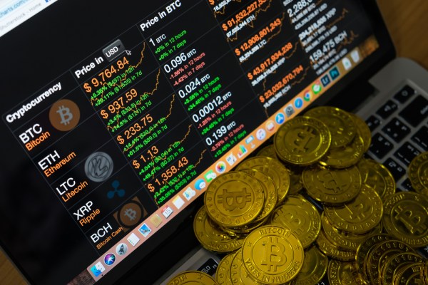 Mac cryptocurrency ticker app installs backdoors