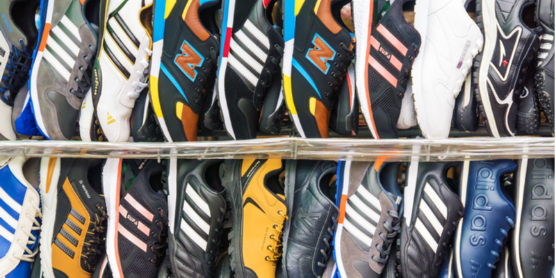 Hundreds of counterfeit online shoe stores injected with credit card skimmer