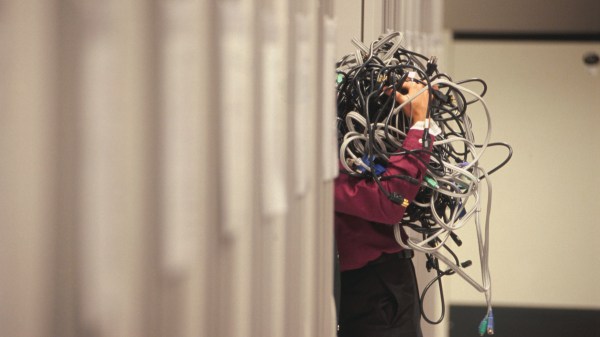 Hotel staff bust Hermes SMS scammer with suspiciously large number of cables