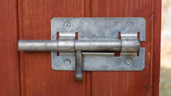 [updated]QNAP update stops Deadbolt ransomware, annoys some users, starts debate