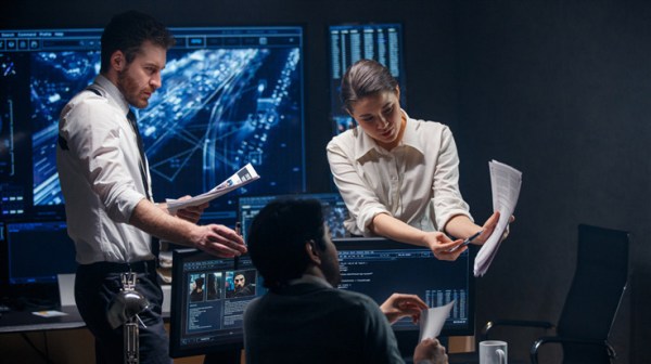 FBI tracking criminals