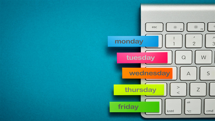 week day tabs on a keyboard