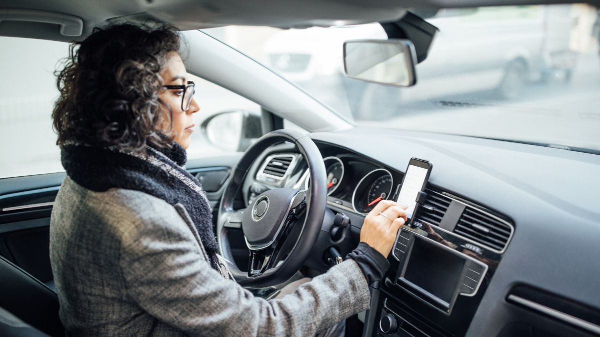 Judge rules it's fine for car makers to intercept your text messages