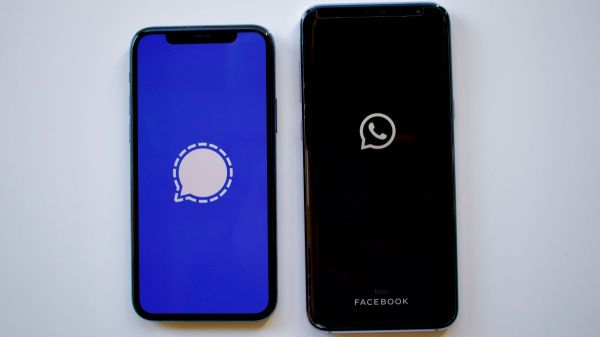 WhatsApp vs Signal