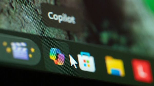 Los humanos están revisando las extrañas y abusivas solicitudes de edición de imágenes de los usuarios de Copilot.